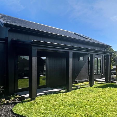 Hillbrook - A Luxurious Guesthouse Ohauiti Exteriér fotografie