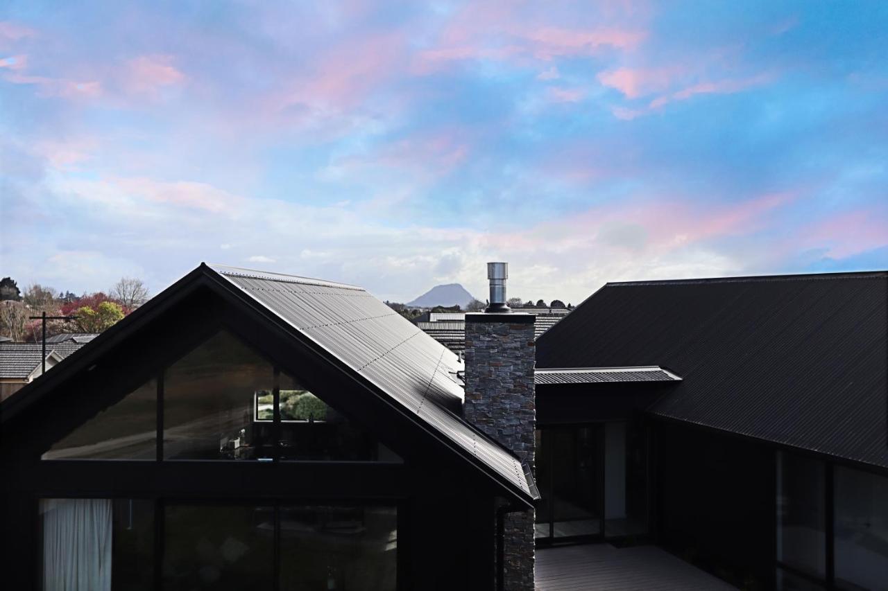 Hillbrook - A Luxurious Guesthouse Ohauiti Exteriér fotografie